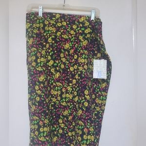 Lularoe Black Floral Cassie (Pencil) Skirt size XL, NWT